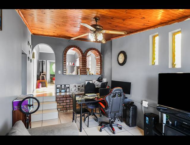 3 BEDROOM HOUSE FOR SALE IN BUFFALO FLATS